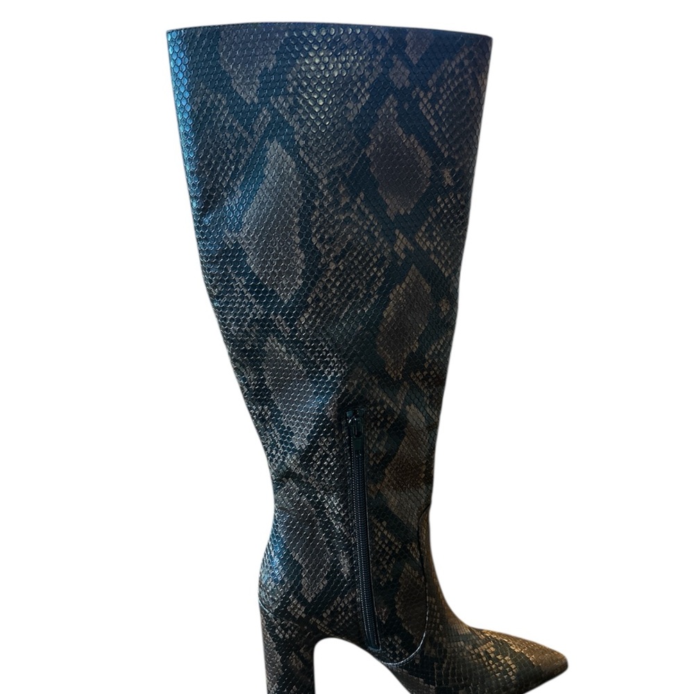 Snakeskin Pattern Knee-High Boots